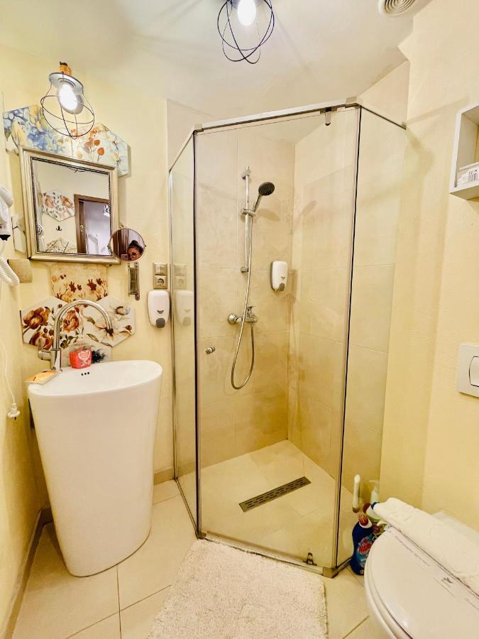 Modern Place To Stay-Self Check-In Nonstop 24H-Wifi Resita Exterior photo